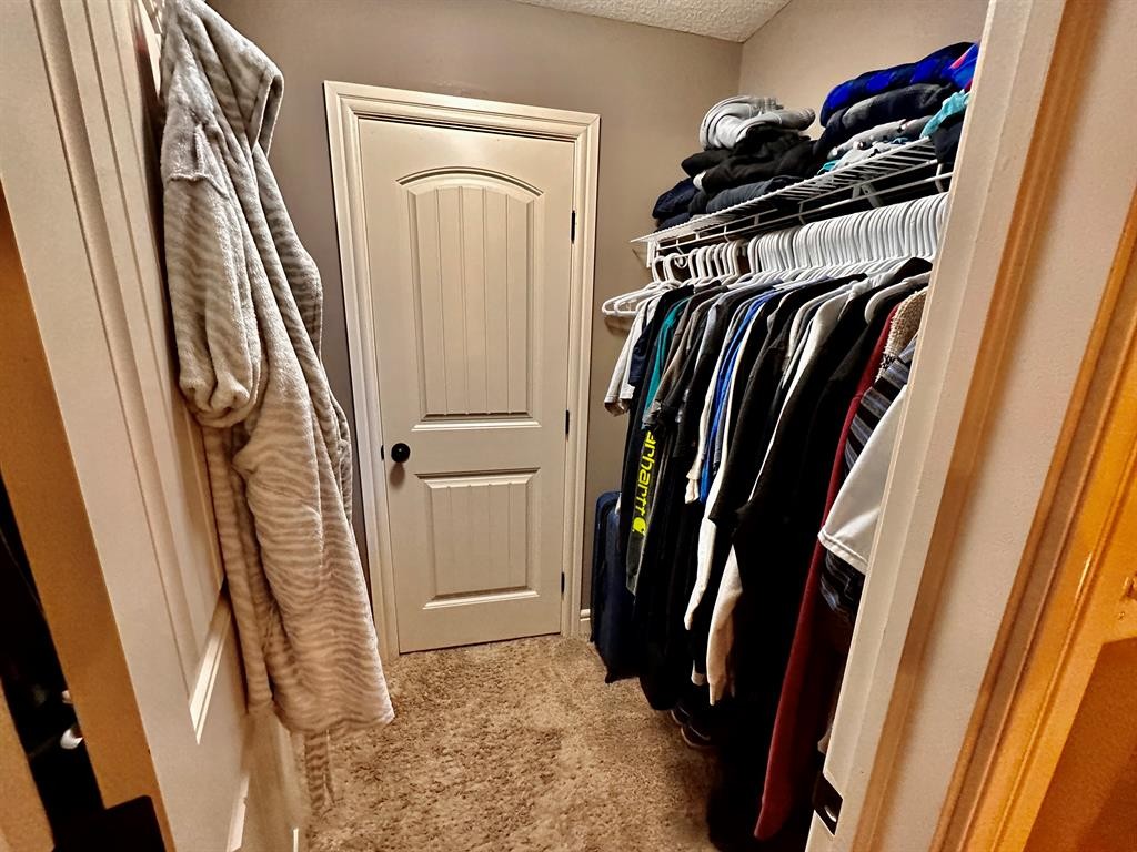 2826 12 Avenue, Wainwright, AB - Indoor With Storage