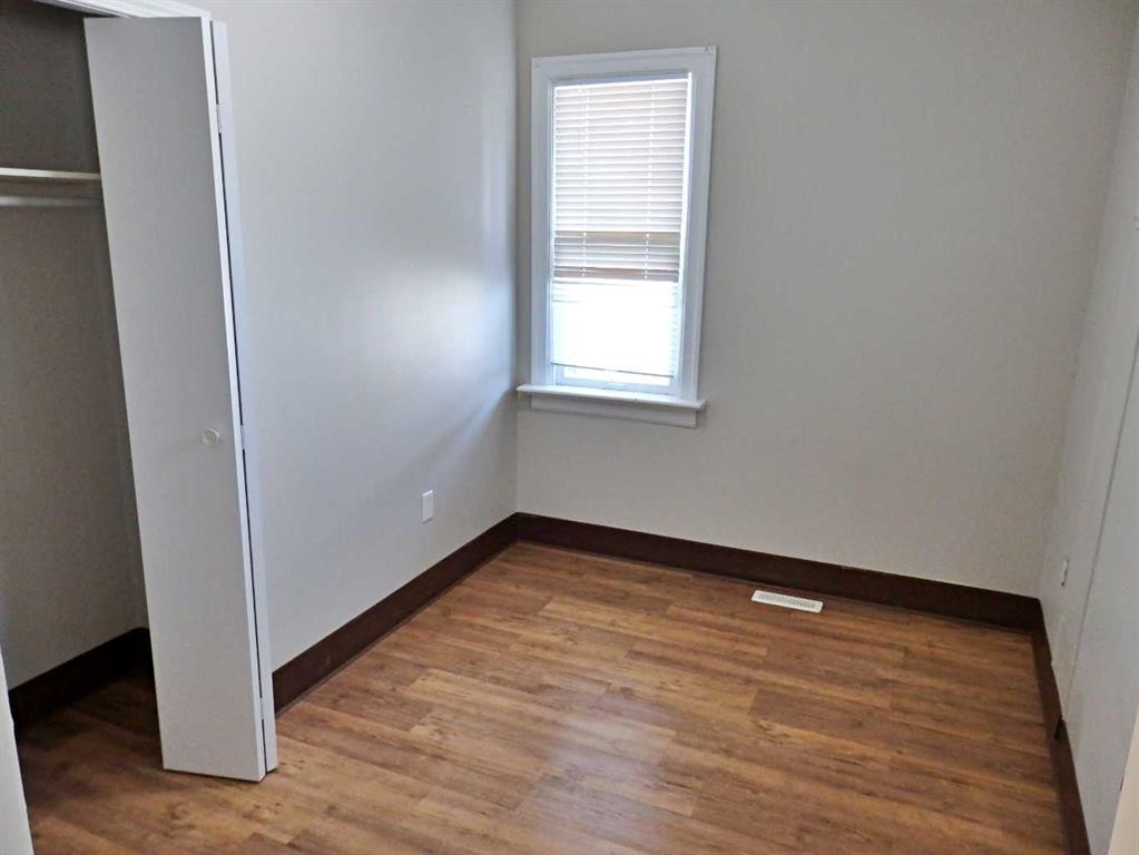4709 48B Avenue, Vermilion, AB - Indoor Photo Showing Other Room