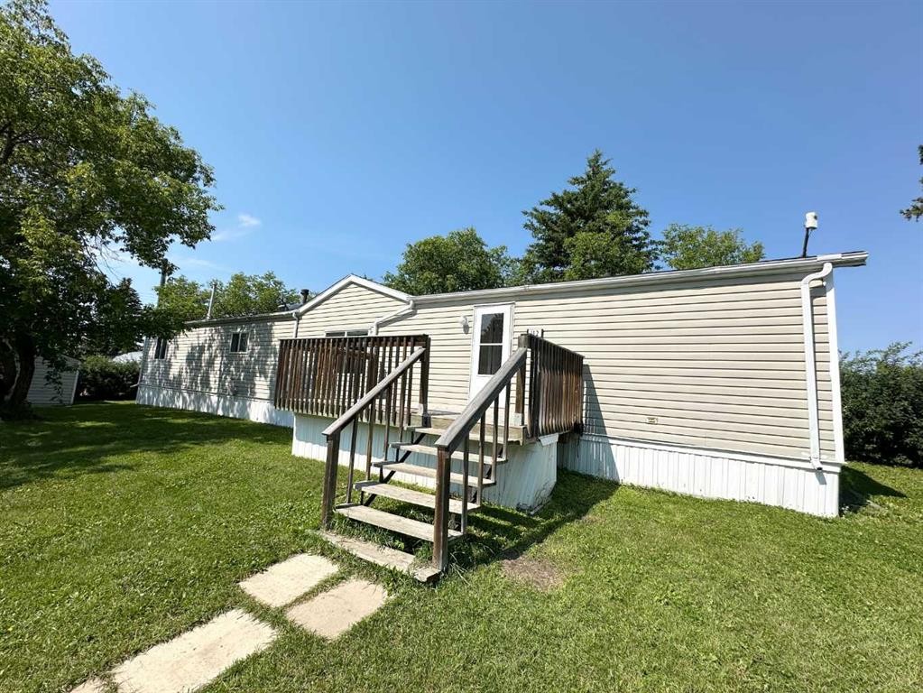 5001 51 Street, Clandonald, AB - Outdoor