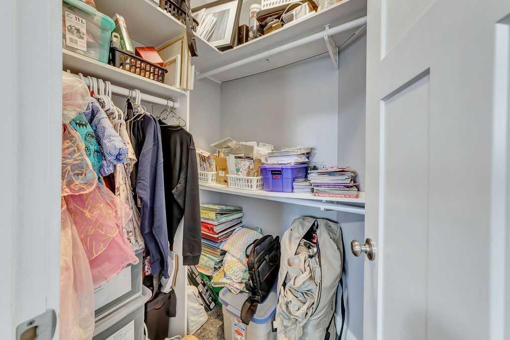 4206 40Th Street Close, Lloydminster, SK - Indoor With Storage