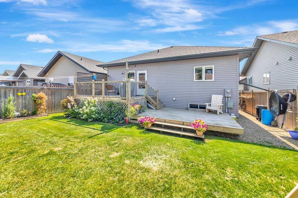 4206 40Th Street Close, Lloydminster, SK - Outdoor