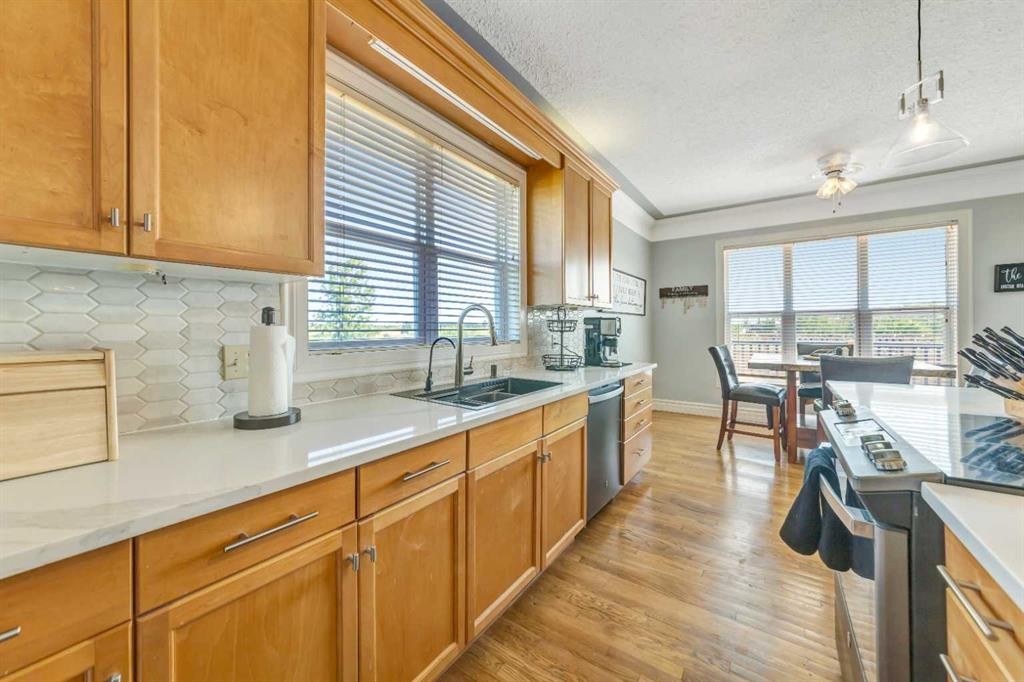 407 1 Avenue Nw, Waseca, SK - Indoor Photo Showing Kitchen