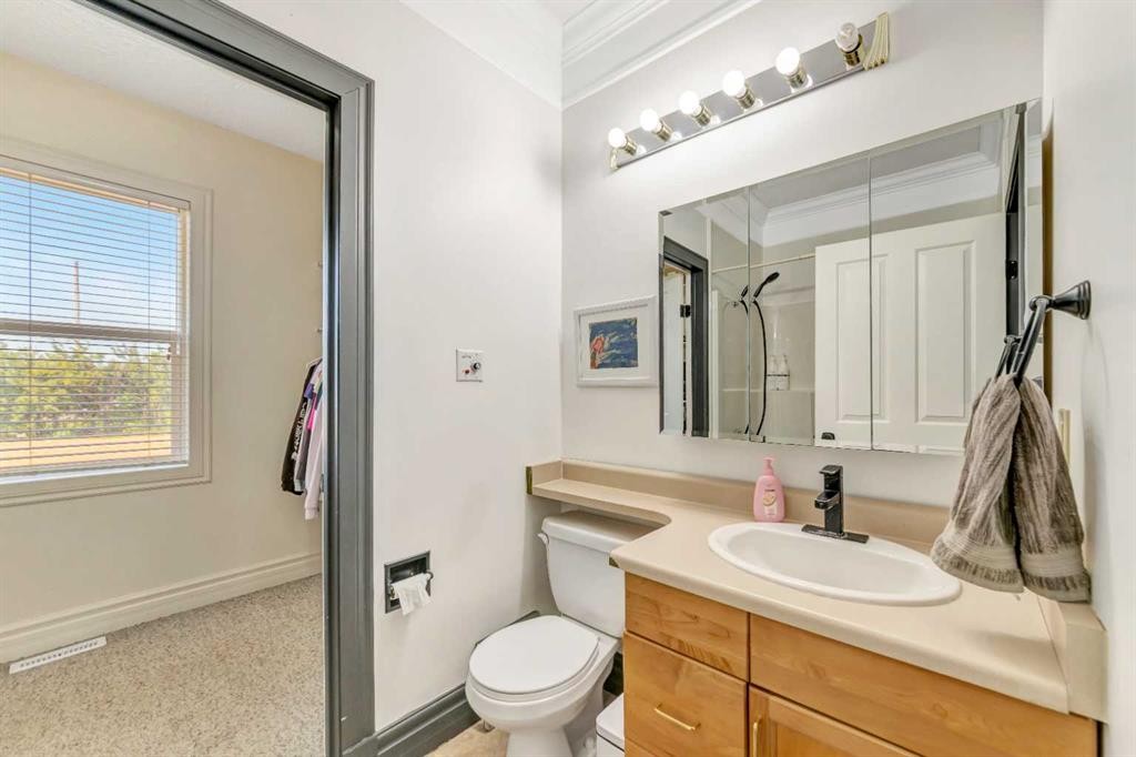 407 1 Avenue Nw, Waseca, SK - Indoor Photo Showing Bathroom