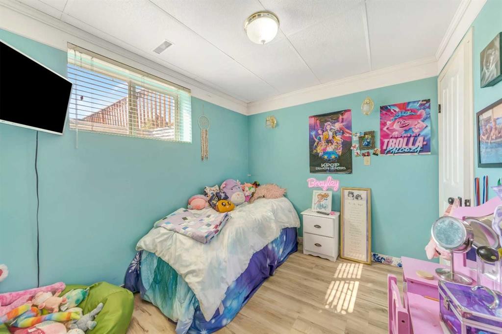 407 1 Avenue Nw, Waseca, SK - Indoor Photo Showing Bedroom