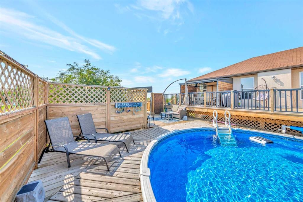 407 1 Avenue Nw, Waseca, SK - Outdoor With Deck Patio Veranda With Exterior