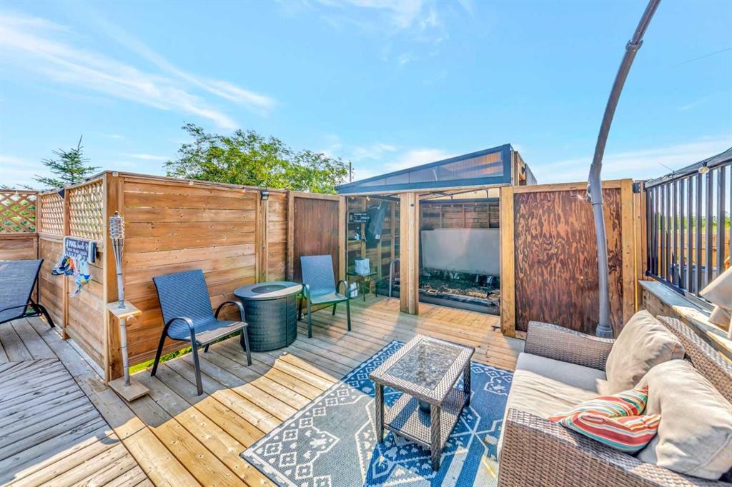 407 1 Avenue Nw, Waseca, SK - Outdoor With Deck Patio Veranda