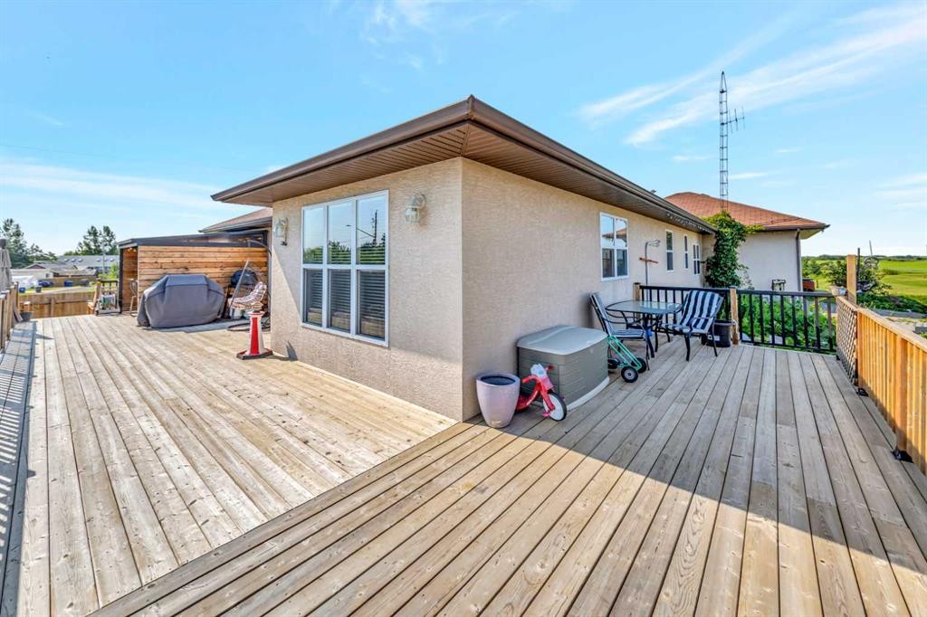 407 1 Avenue Nw, Waseca, SK - Outdoor With Deck Patio Veranda With Exterior