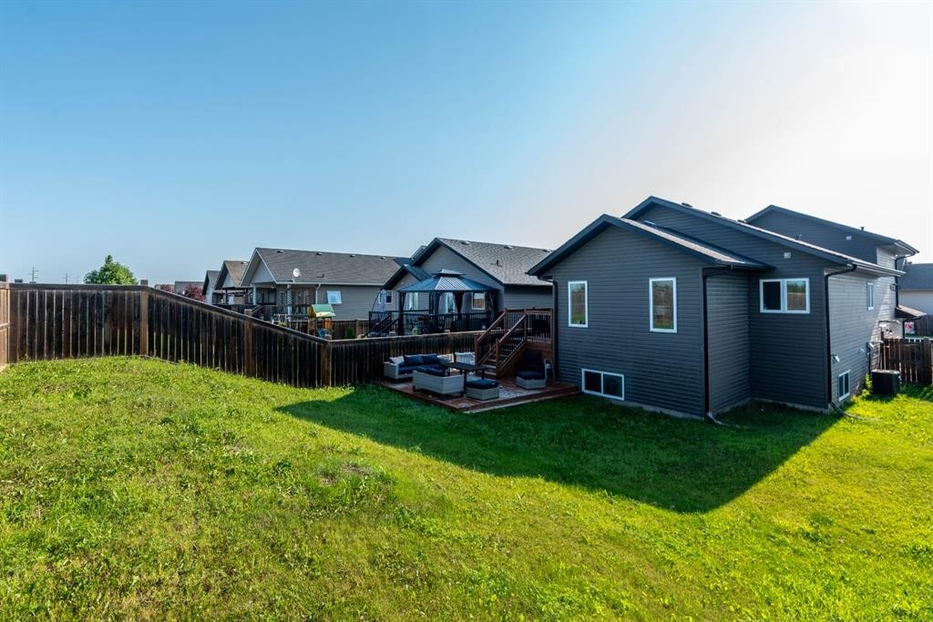 3802 74 Avenue, Lloydminster, AB - Outdoor