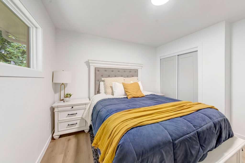 5410 46Th Street, Lloydminster, AB - Indoor Photo Showing Bedroom