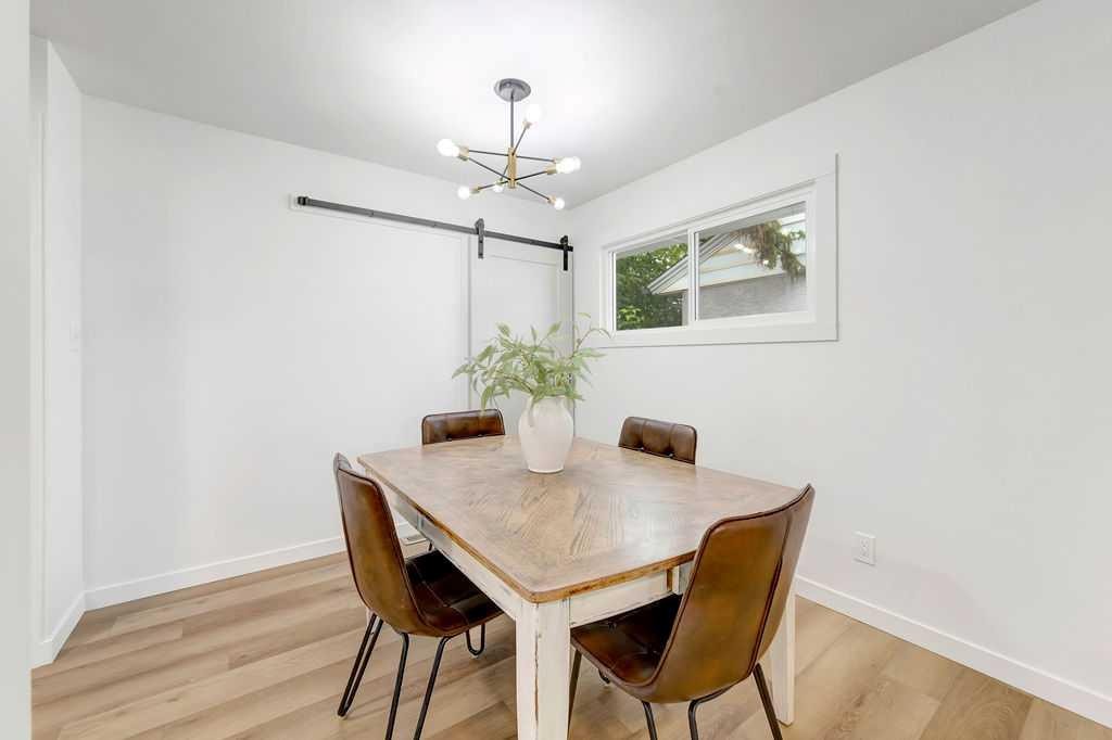 5410 46Th Street, Lloydminster, AB - Indoor Photo Showing Dining Room