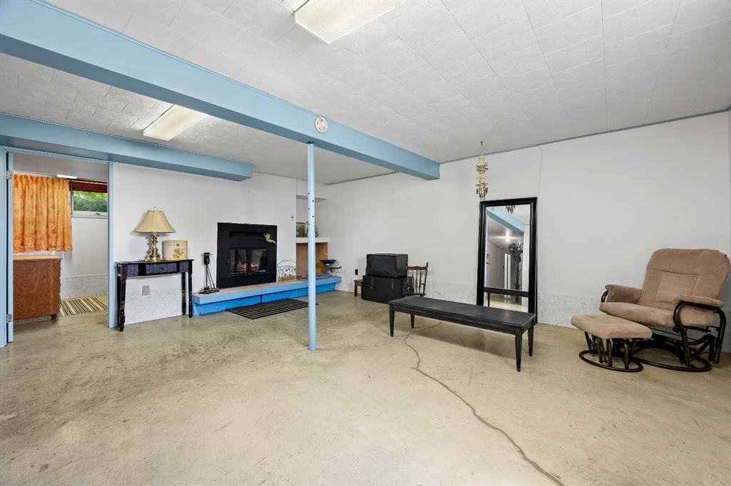 32037 Twp 504, Kitscoty, AB - Indoor