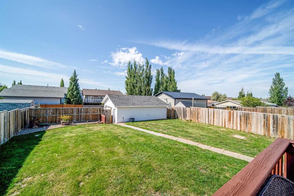 2521 11 Avenue, Wainwright, AB - Outdoor