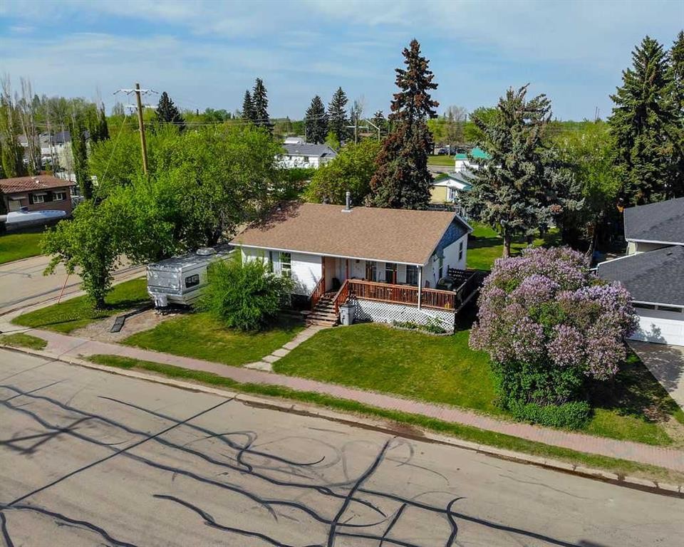 502 5 Avenue, Wainwright, AB - Outdoor