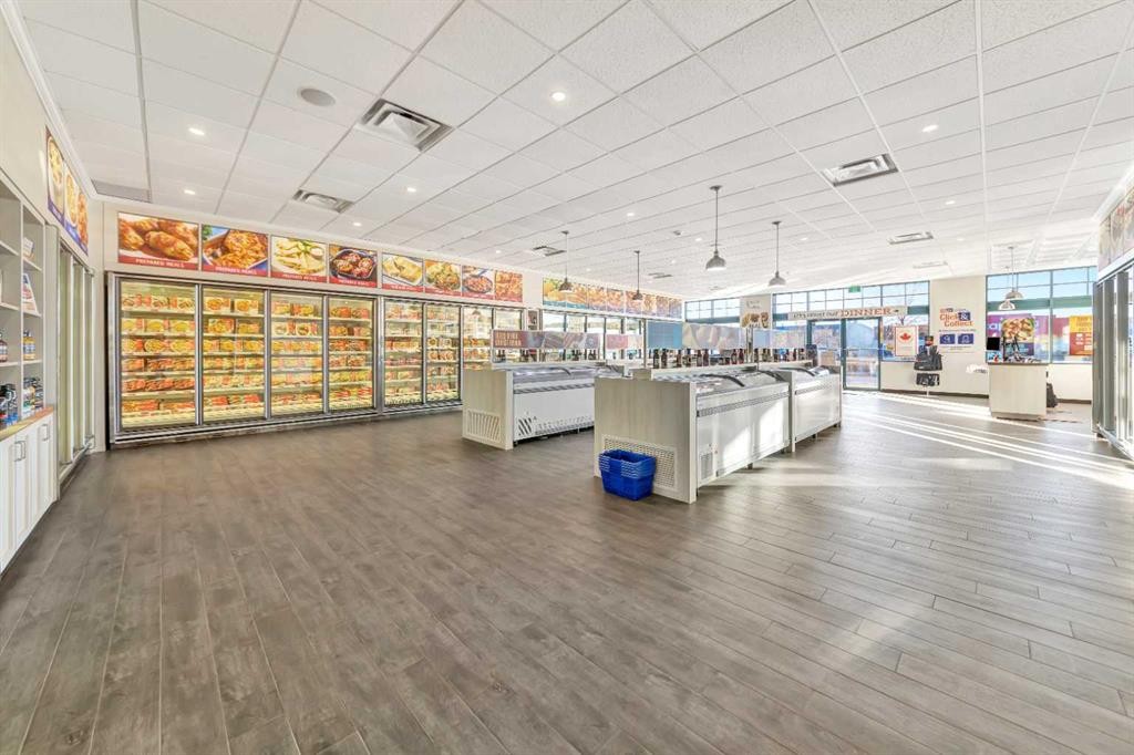 7303 44 Street, Lloydminster, AB