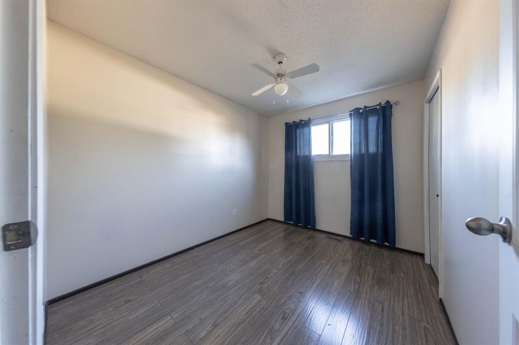 3007 52 Avenue, Lloydminster, AB - Indoor Photo Showing Other Room