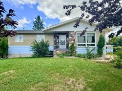 215 14 Street Wainwright, AB T9W 1G4