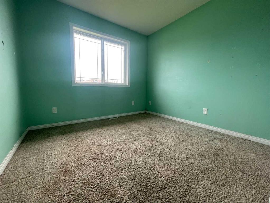4802 64 Avenue, Cold Lake, AB - Indoor Photo Showing Other Room