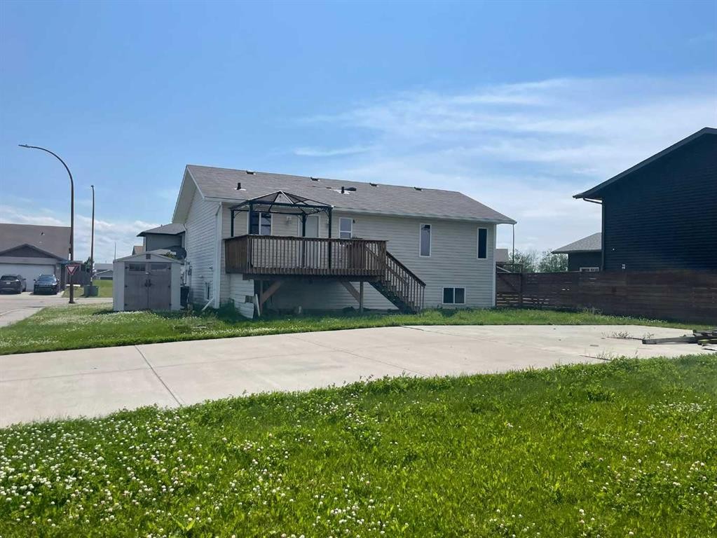 4802 64 Avenue, Cold Lake, AB - Outdoor