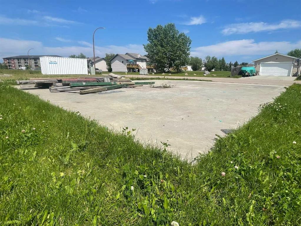 4802 64 Avenue, Cold Lake, AB - Outdoor