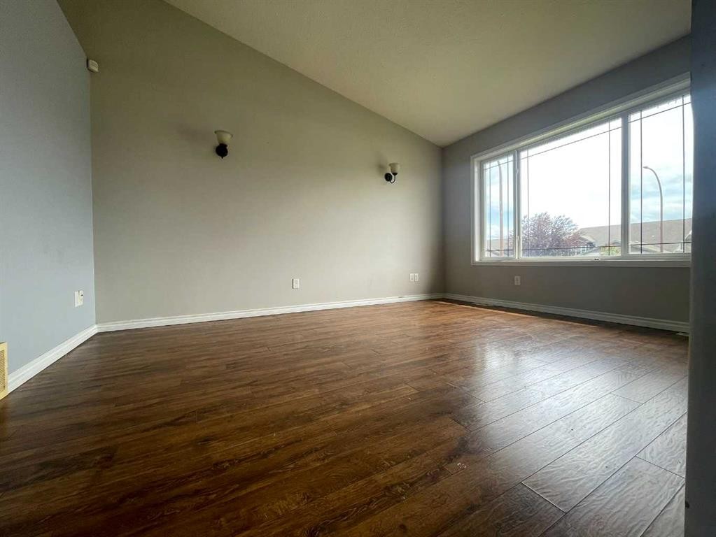 4802 64 Avenue, Cold Lake, AB - Indoor Photo Showing Other Room