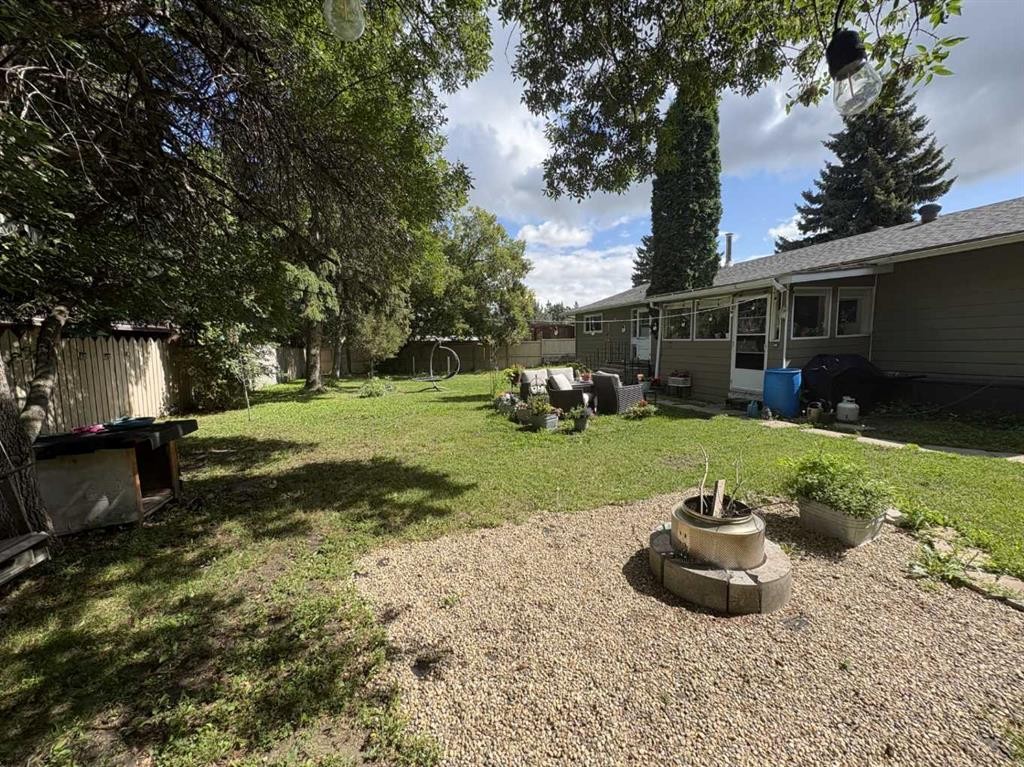 3410 51A Avenue, Lloydminster, AB - Outdoor