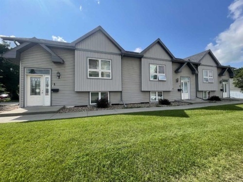 5202 49 Street  Lloydminster, AB T9V 0K6