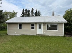 126 3rd Street WESTSt. Walburg, SK S0M 2T0