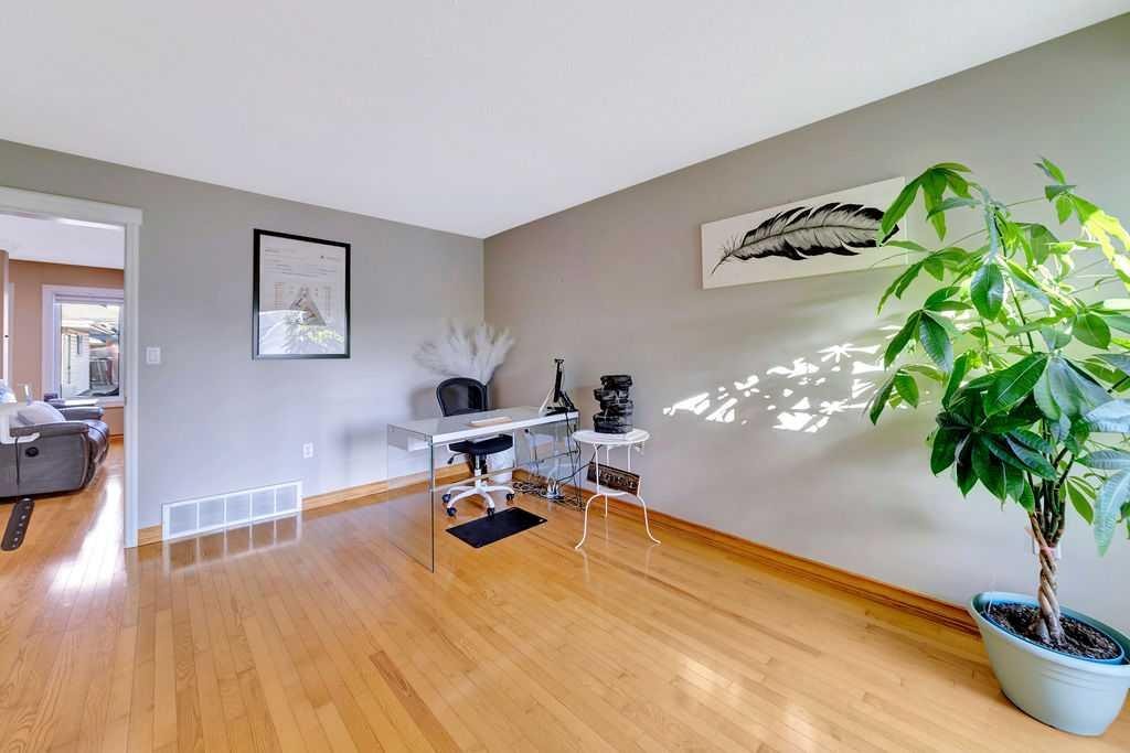 4005 60Th Avenue, Lloydminster, AB - Indoor
