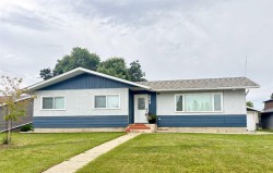 4613 55 Avenue Vermilion, AB T9X 1R2