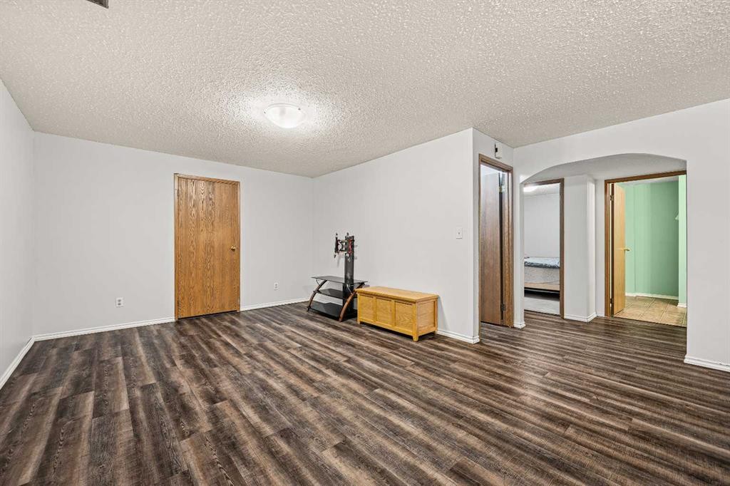 5410 28 Street, Lloydminster, AB