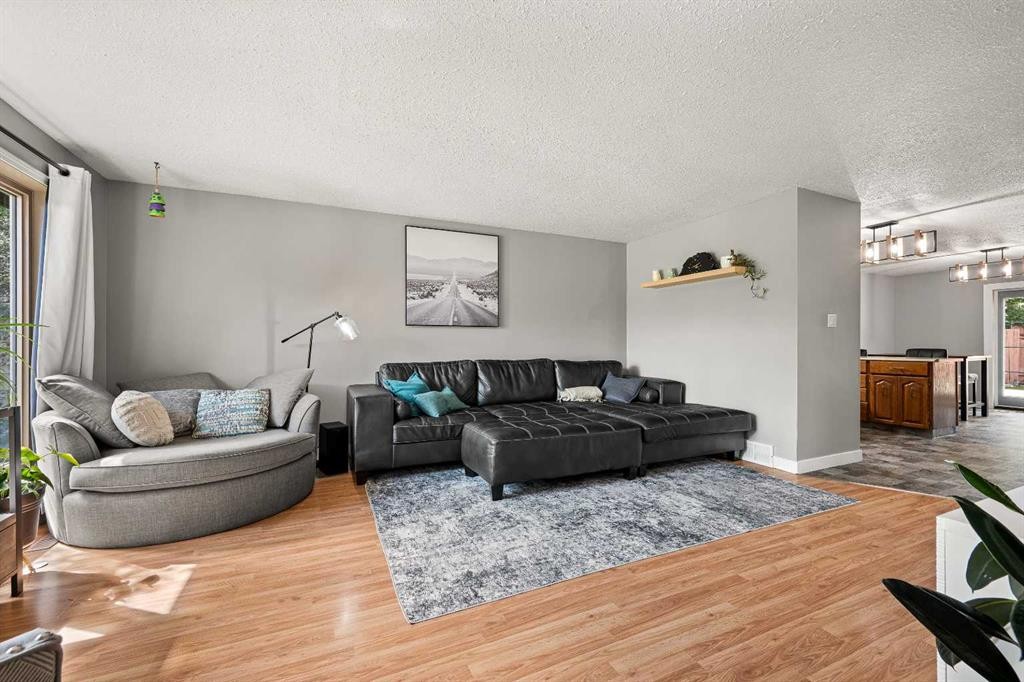 5410 28 Street, Lloydminster, AB