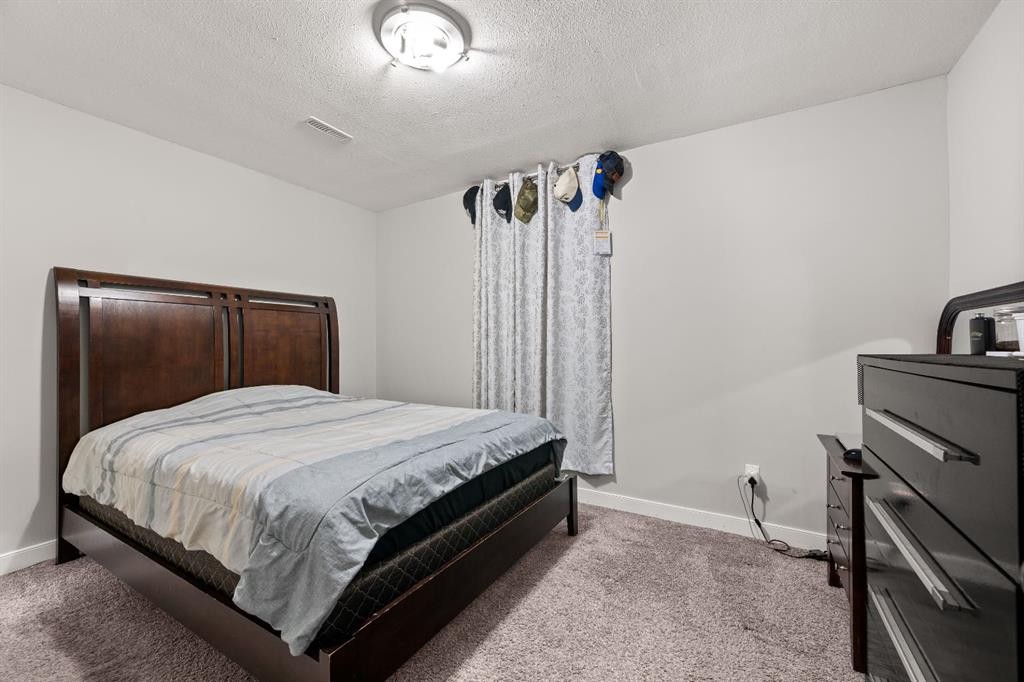 3910 57 Avenue, Lloydminster, AB