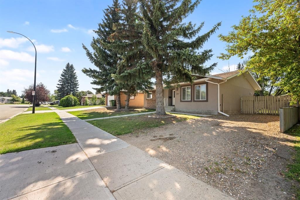 3910 57 Avenue, Lloydminster, AB