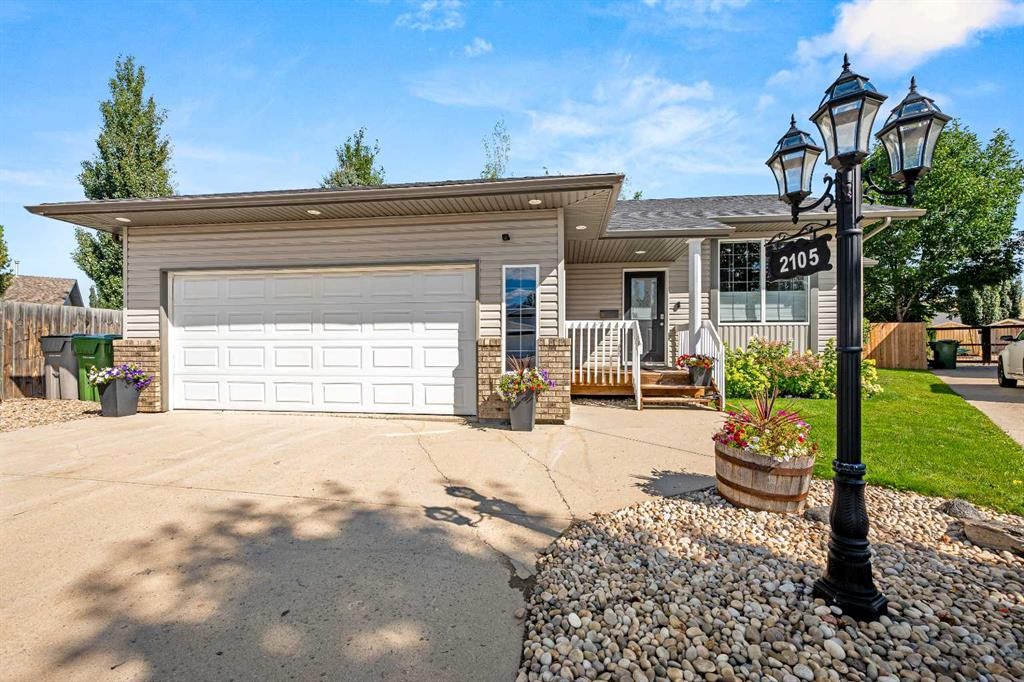 2105 52 Avenue Close, Lloydminster, AB