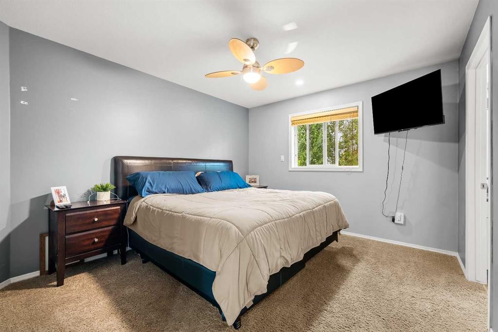 2105 52 Avenue Close, Lloydminster, AB