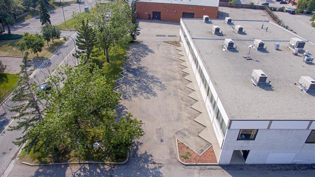 2815 12 Street Ne, Calgary, AB