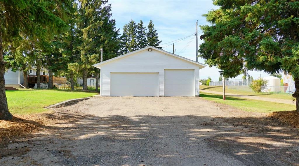 300 3 Street North, Marwayne, AB