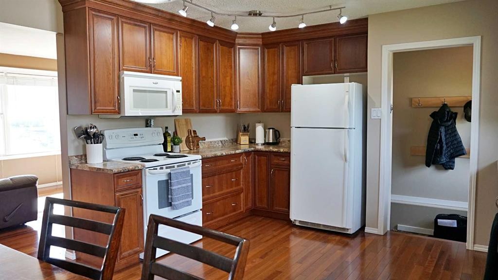 300 3 Street North, Marwayne, AB