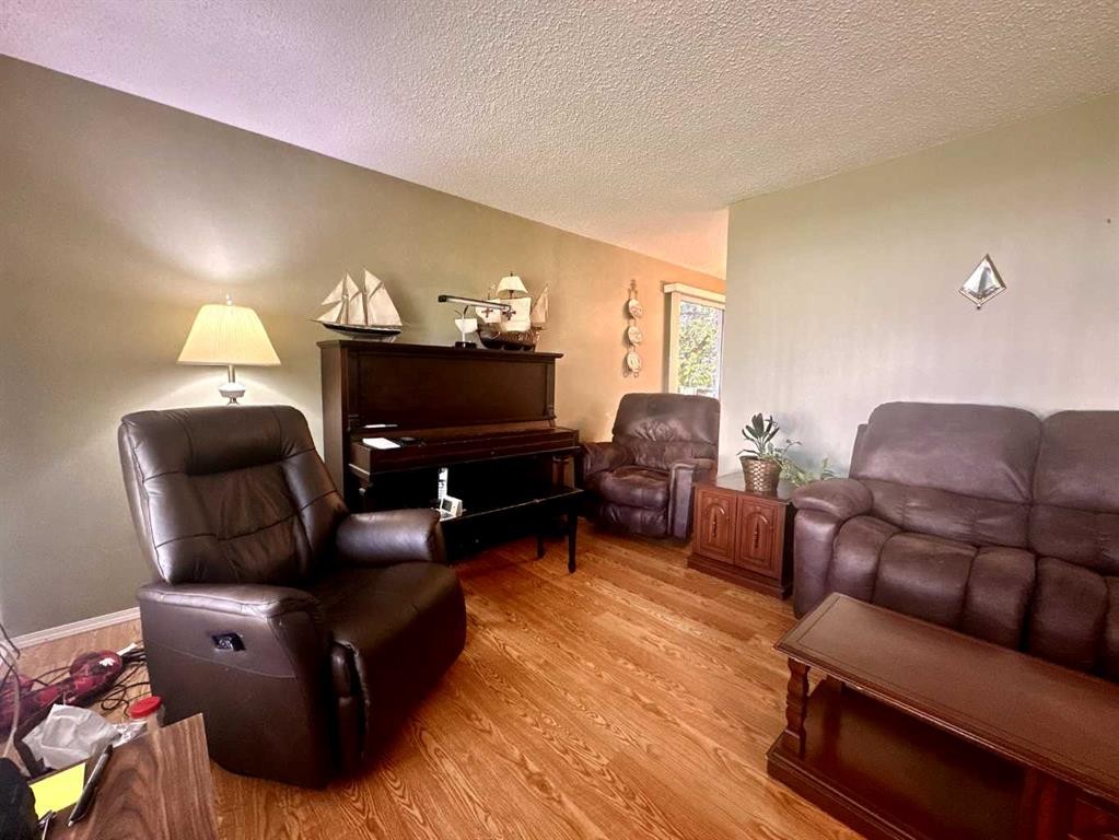 412 Main Street, Turtleford, SK