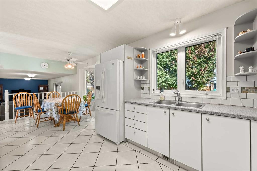 4019 58 Avenue Close, Lloydminster, AB
