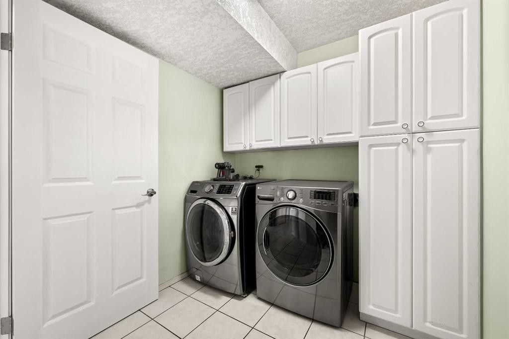 4019 58 Avenue Close, Lloydminster, AB