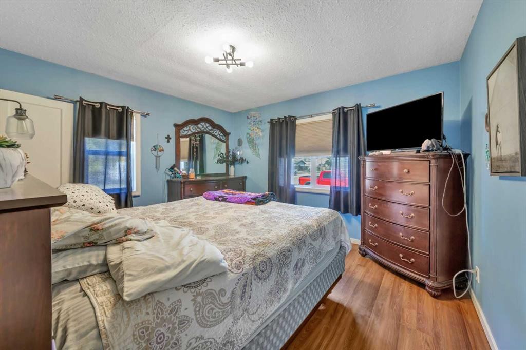 5021 54A Street, Lloydminster, AB