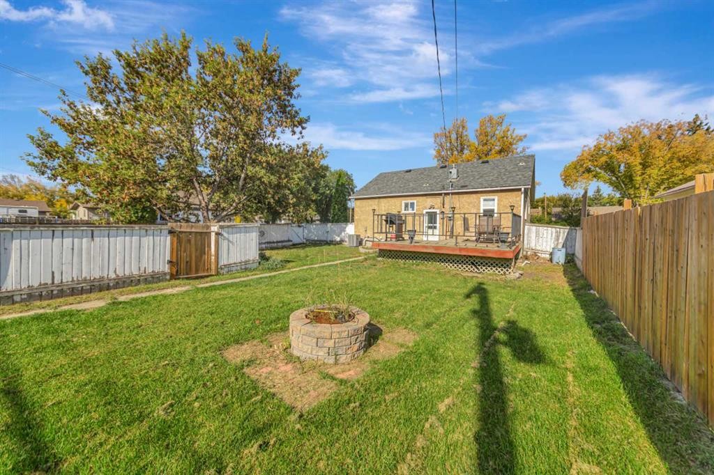 5021 54A Street, Lloydminster, AB