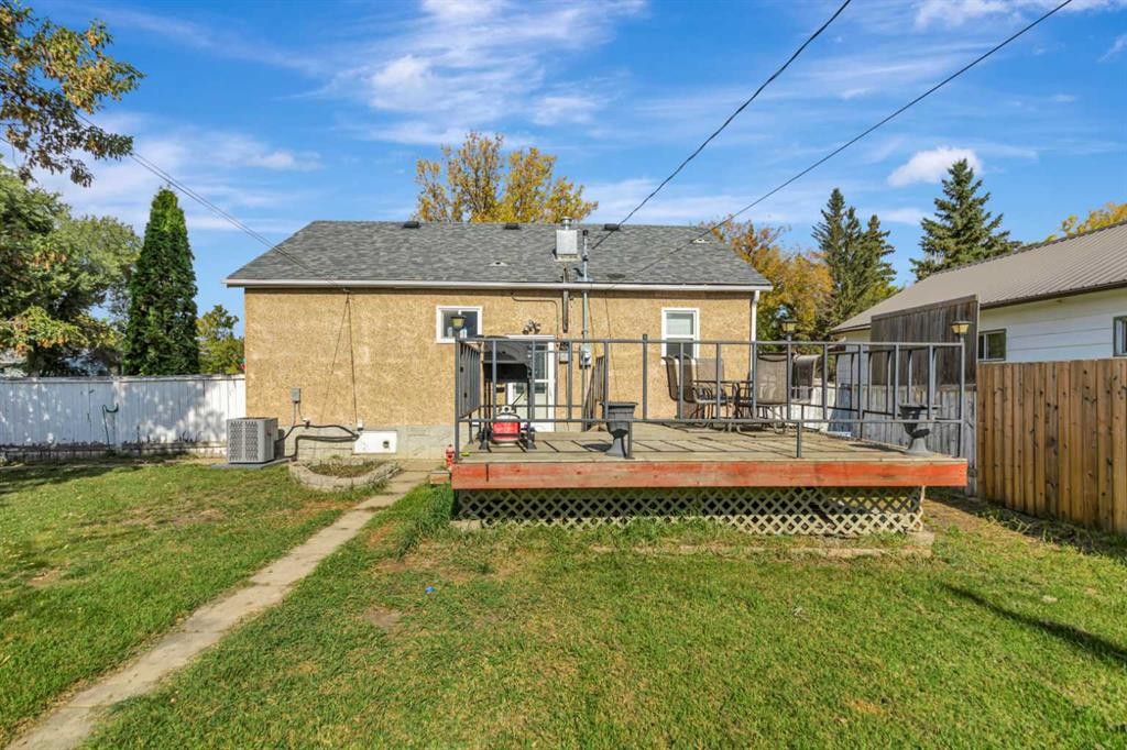 5021 54A Street, Lloydminster, AB