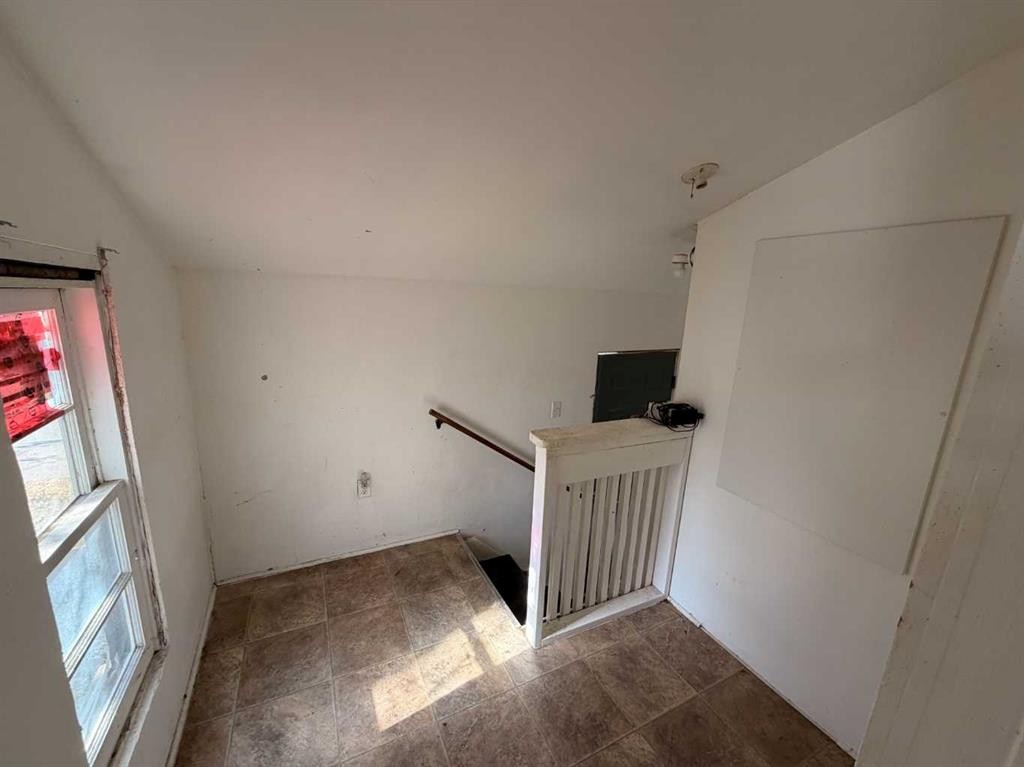 802 6 Avenue, Wainwright, AB