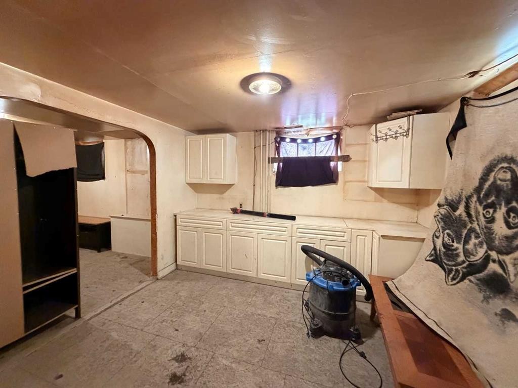 802 6 Avenue, Wainwright, AB