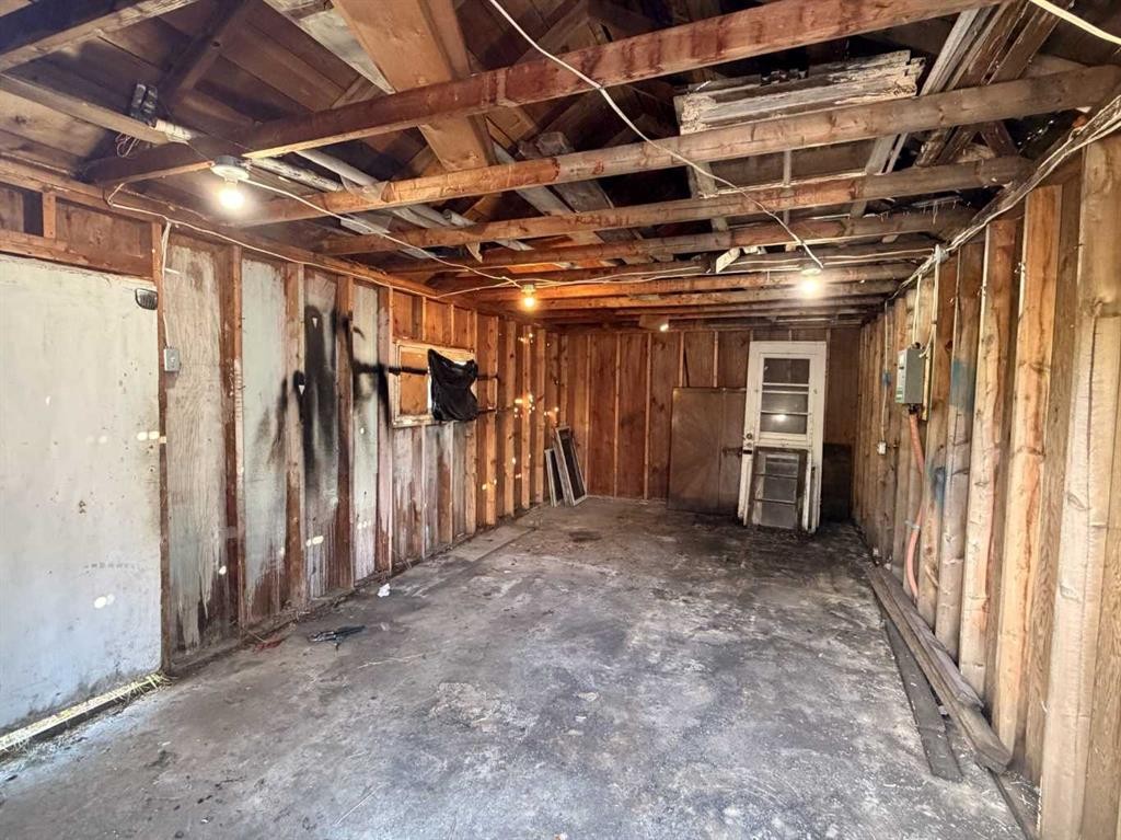802 6 Avenue, Wainwright, AB