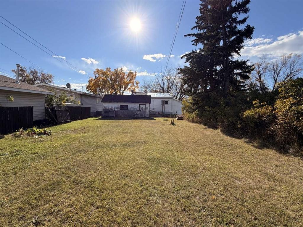 802 6 Avenue, Wainwright, AB