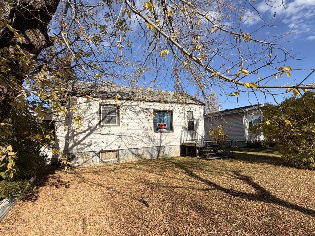 802 6 Avenue, Wainwright, AB