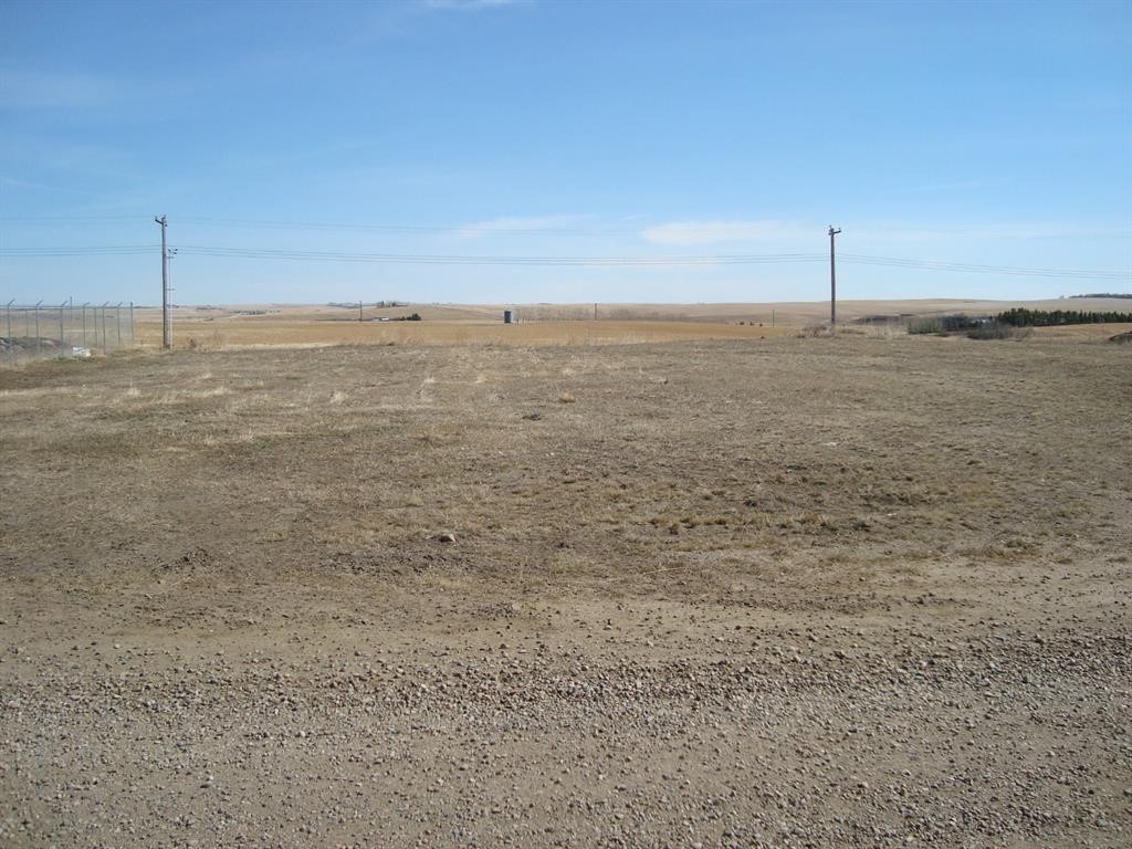 207,209 Main Street, Trochu, AB